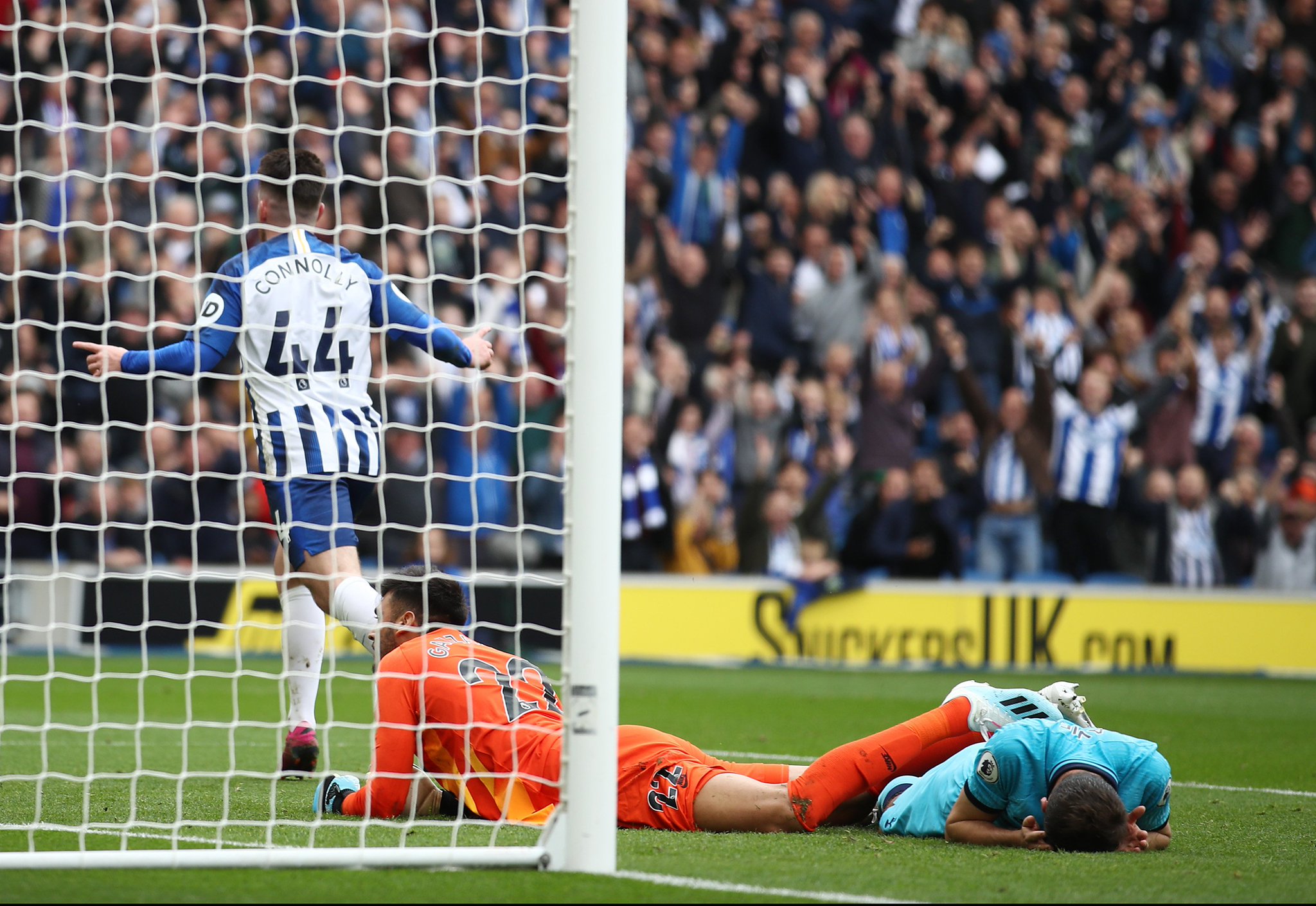 惨遭红牌罚 惨遭红牌罚